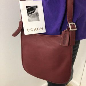 Vintage Coach Legacy burgundy Red Leather Saddle Crossbody Hippie Shoulder Bag